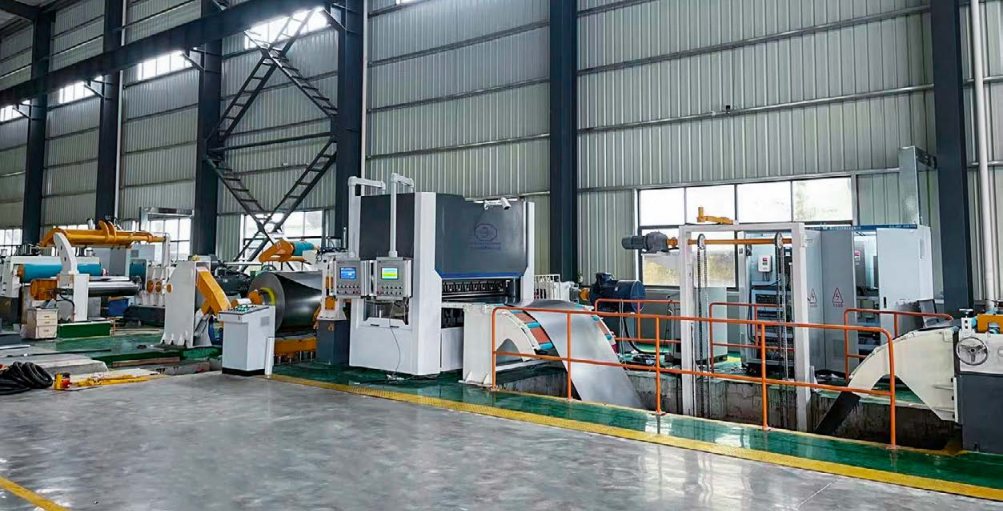 Heavy-gauge slitting line